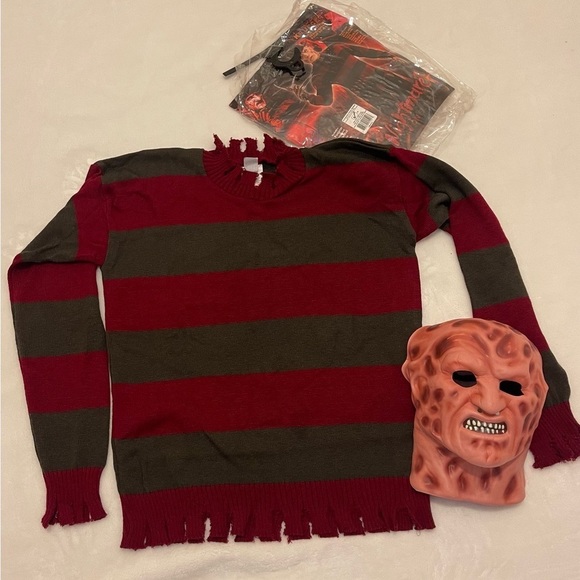 Freddy Krueger Distressed Sweater & Mask Costume, A Nightmare on Elm Str… - Picture 3 of 15